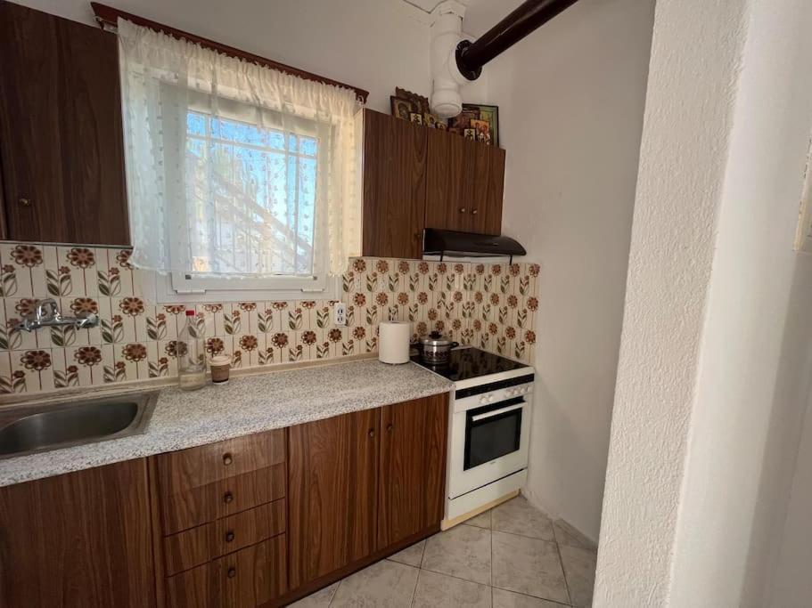 Studio Apartment In Nea Karvali Extérieur photo